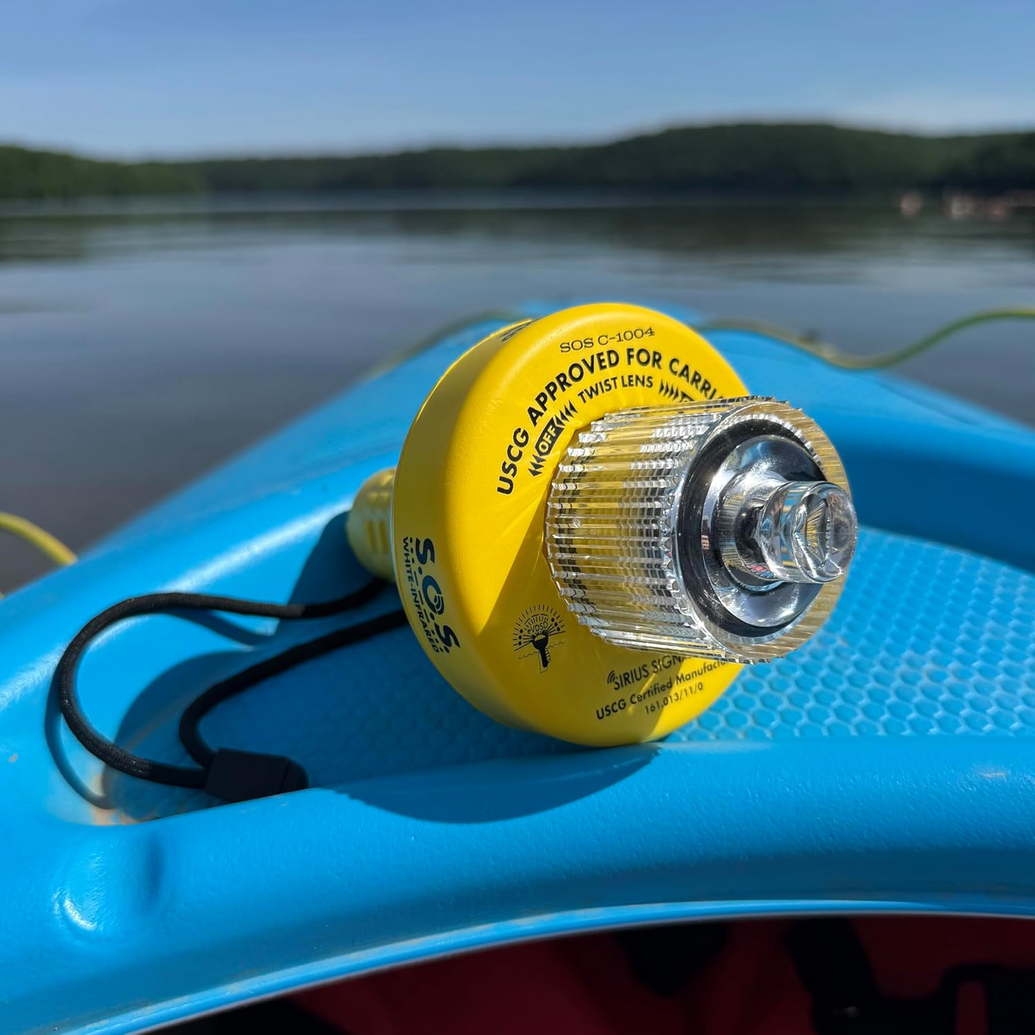Sirius Signal C-1004 SOS LED Distress Signal - White & Infrared, USCG Approved, Includes Display Mount, Storage Mount, Daytime Flag & Whistle - Image 13